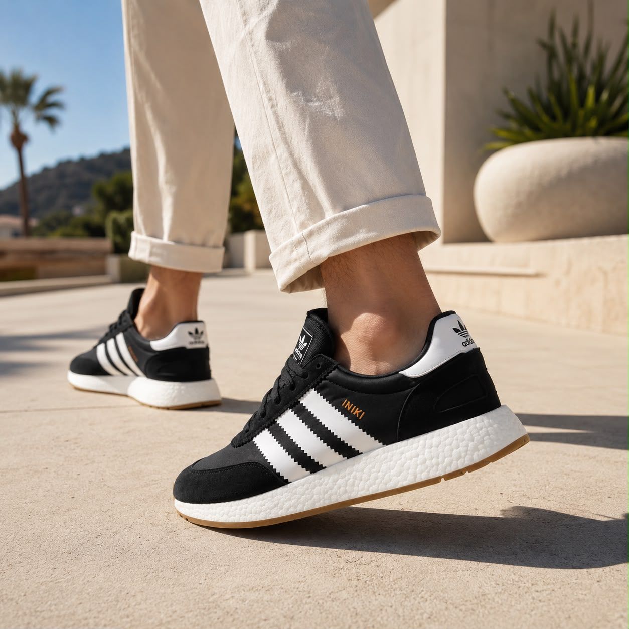 Adidas Iniki - Preto/Branco