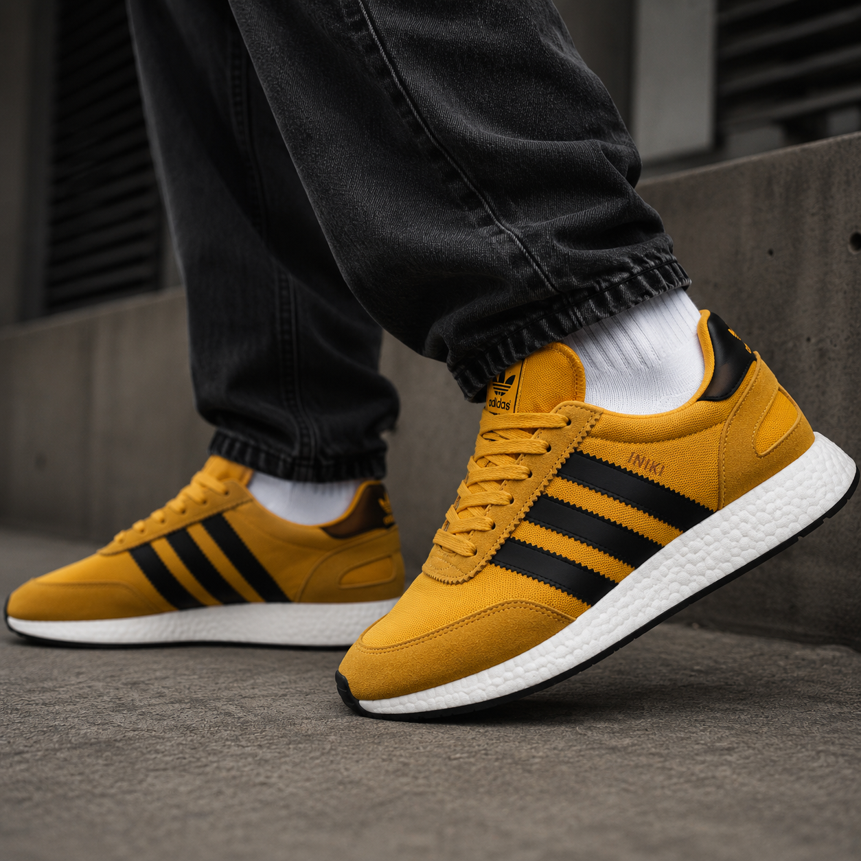 Adidas Iniki - Amarelo